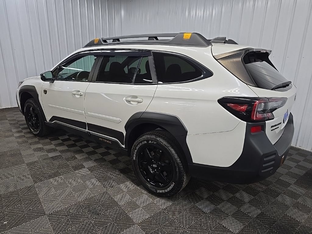 Used 2022 Subaru Outback Wilderness AWD/4WD image 9