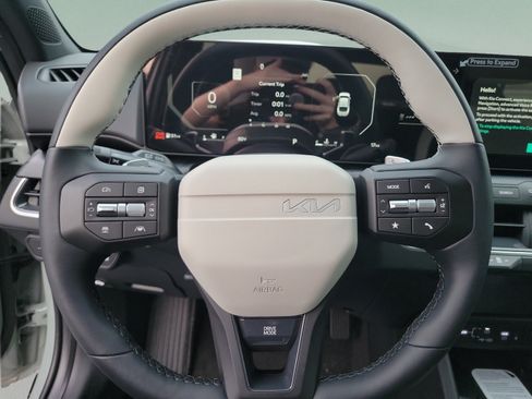 New 2026 Kia K4 GT-Line w/ GT-Line Premium Package FWD image 16