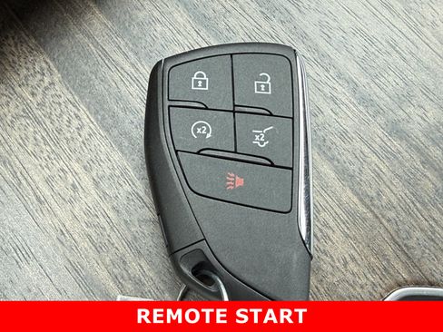 New 2026 GMC Acadia Denali Ultimate w/ LPO, Floor Liner Package AWD/4WD image 24