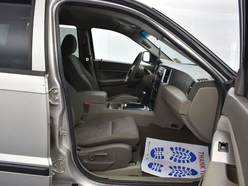 Used 2008 Jeep Grand Cherokee Laredo image 17