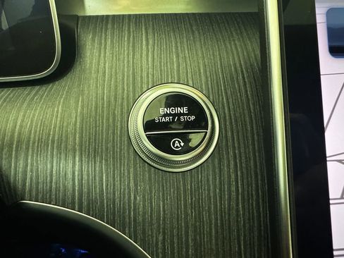 Used 2023 Mercedes-Benz C 43 AMG 4MATIC Sedan image 33