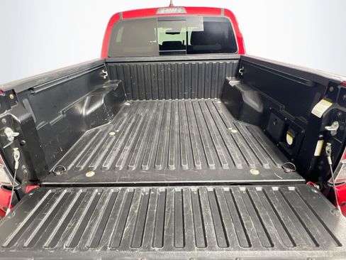 Used 2022 Toyota Tacoma TRD Sport w/ Technology Package RWD image 35