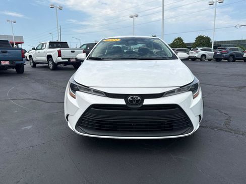 Used 2024 Toyota Corolla LE FWD image 3