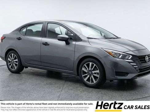Used 2025 Nissan Versa SV FWD image 1