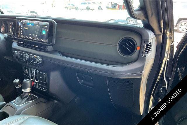 Certified 2024 Jeep Gladiator Mojave AWD/4WD image 15