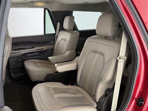 Used 2020 Ford Expedition Limited image 22