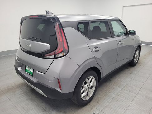 Used 2025 Kia Soul LX w/ LX Technology Package image 9
