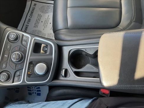 Used 2017 Chrysler 200 Limited Platinum w/ Comfort & Convenience Group image 20