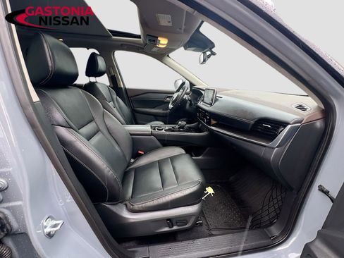 Used 2021 Nissan Rogue SL image 37