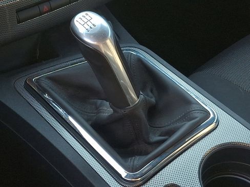 Used 2013 Dodge Challenger R/T w/ Blacktop Pkg image 14