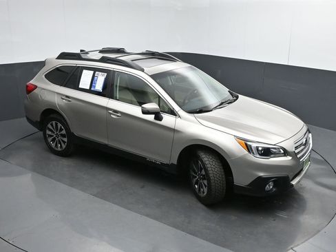Used 2016 Subaru Outback 2.5i Limited image 42