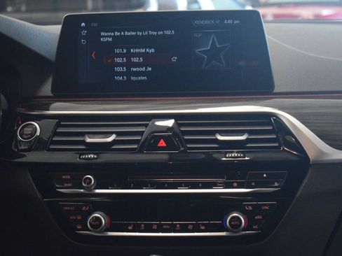 Used 2018 BMW 530i xDrive AWD/4WD image 51