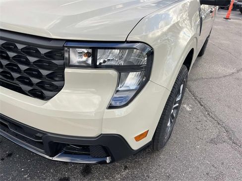 New 2025 Ford Maverick XLT w/ XLT Luxury Package image 9