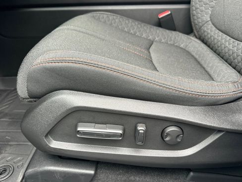 Used 2025 Honda Pilot Sport image 14