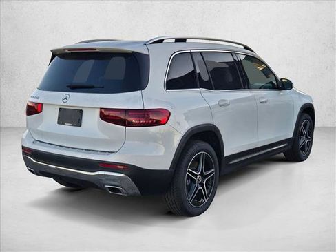 New 2026 Mercedes-Benz GLB 250 image 2