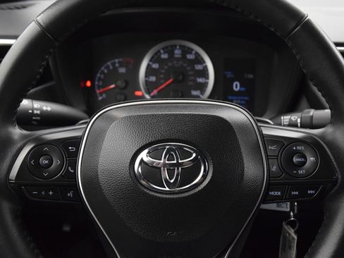 Used 2020 Toyota Corolla SE image 23