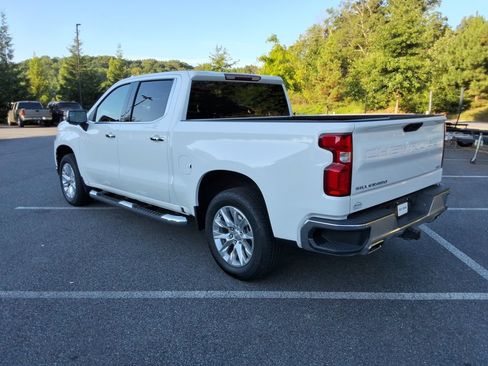 Certified 2019 Chevrolet Silverado 1500 LTZ AWD/4WD image 7