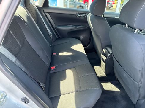 Used 2018 Nissan Sentra S FWD image 5