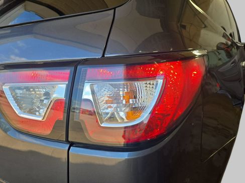 Used 2013 Chevrolet Traverse LS FWD image 39