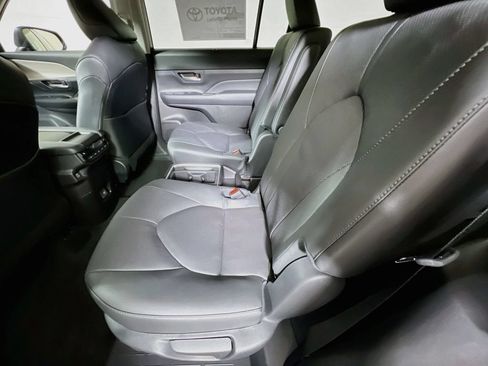 Certified 2025 Toyota Grand Highlander AWD image 20