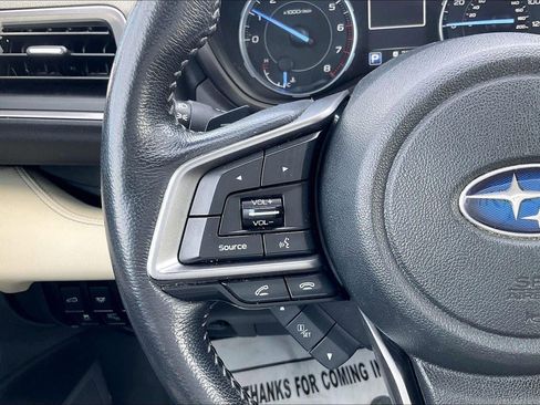 Used 2021 Subaru Ascent Limited w/ Technology Package image 18