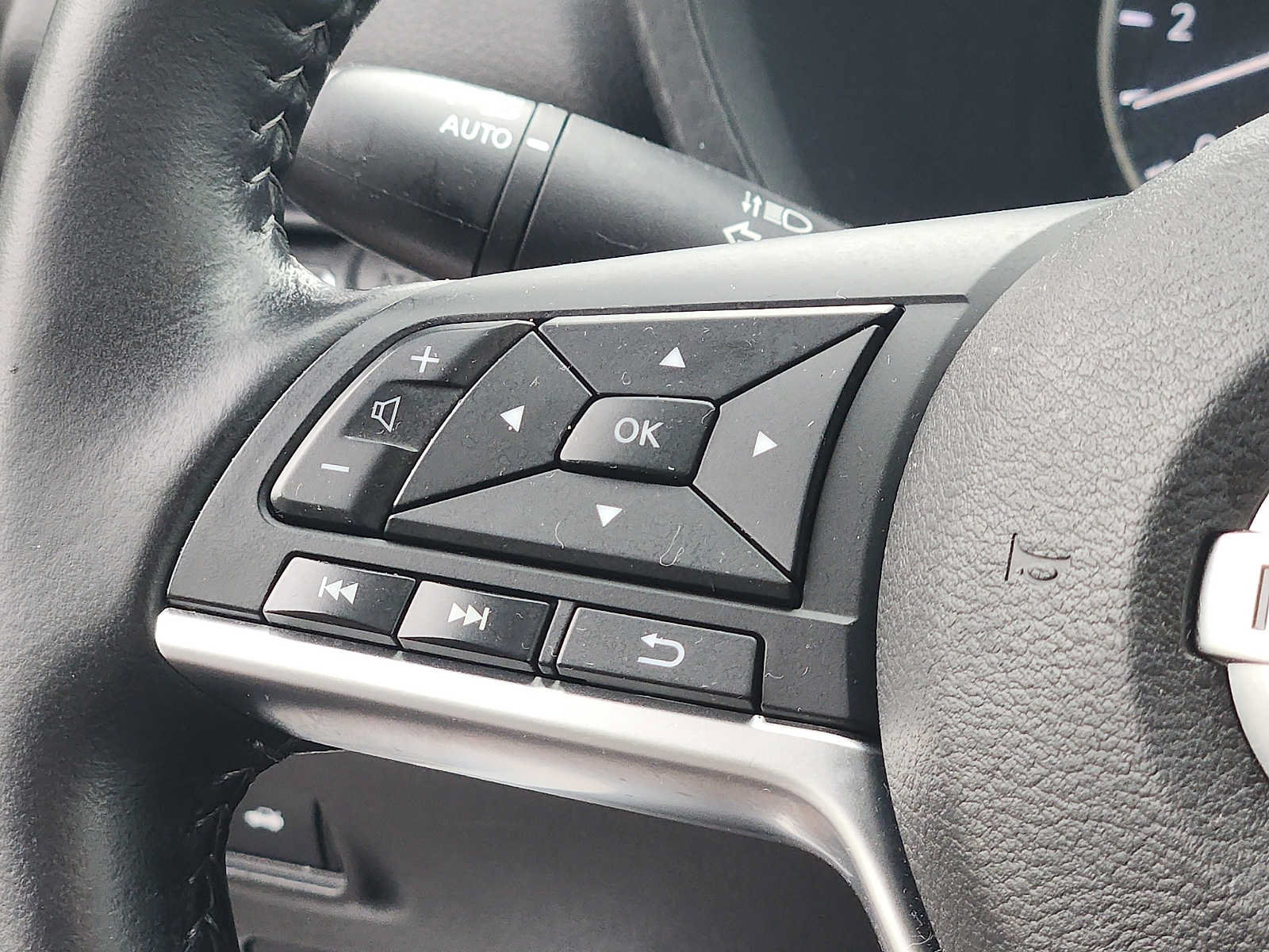 Used 2023 Nissan Sentra SV w/ All-Weather Package FWD image 20