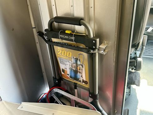 Used 2024 RAM ProMaster 3500 w/ Delivery Van Package image 23