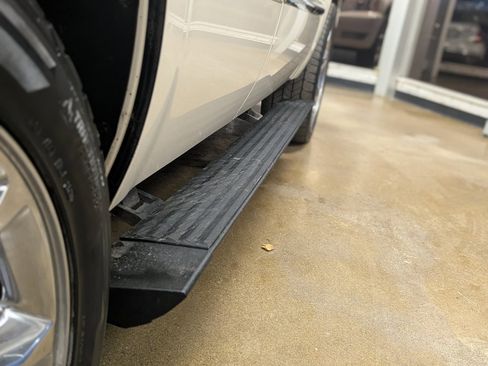 Used 2014 Cadillac Escalade Platinum image 10