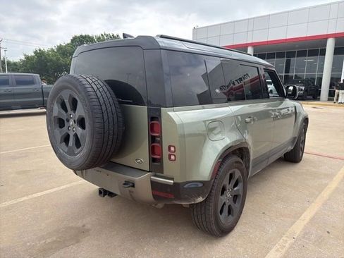 Used 2021 Land Rover Defender 110 X-Dynamic SE AWD/4WD image 8