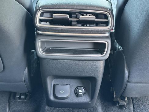 Used 2025 Genesis GV80 2.5T Standard AWD/4WD image 17