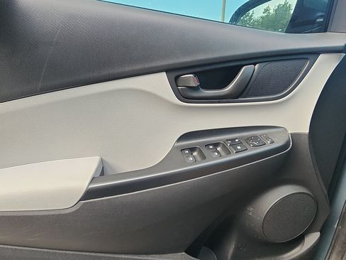 Used 2022 Hyundai Kona SEL AWD/4WD image 15
