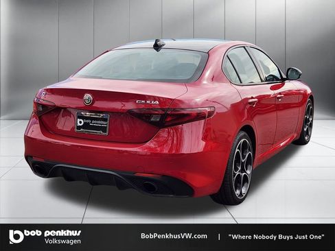 Used 2023 Alfa Romeo Giulia Veloce image 24