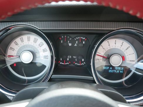 Used 2011 Ford Mustang GT Premium w/ 401A Rapid Spec Order Code RWD image 20