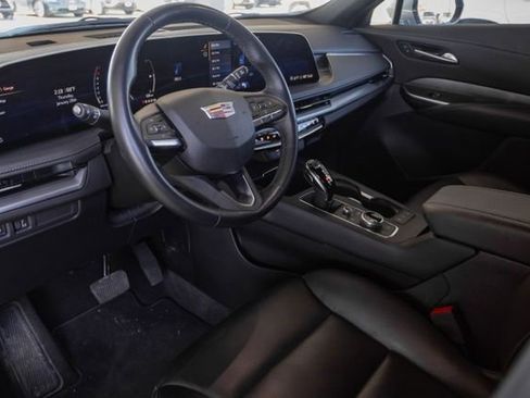 Certified 2025 Cadillac XT4 Premium Luxury image 7