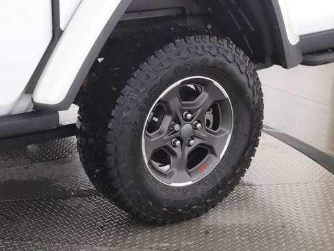 Used 2022 Jeep Gladiator Rubicon w/ Trailer Tow Package image 14