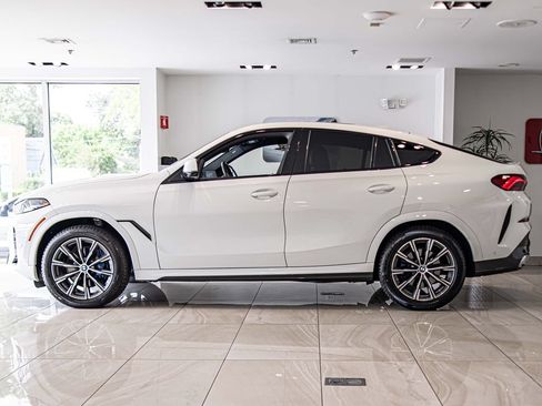 Used 2024 BMW X6 xDrive40i AWD/4WD image 6