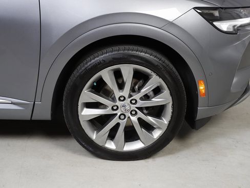 Used 2022 Buick Envision Avenir w/ Technology Package II image 5