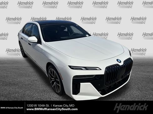 New 2026 BMW 740i xDrive w/ Premium Package AWD/4WD image 1