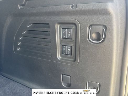 Used 2025 Buick Enclave Sport Touring w/ Power Package AWD/4WD image 44