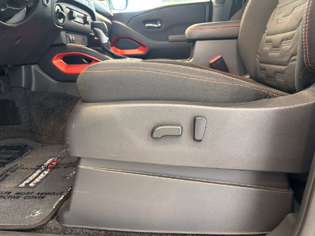 Certified 2023 Nissan Frontier PRO-4X w/ Pro Convenience Package AWD/4WD image 17