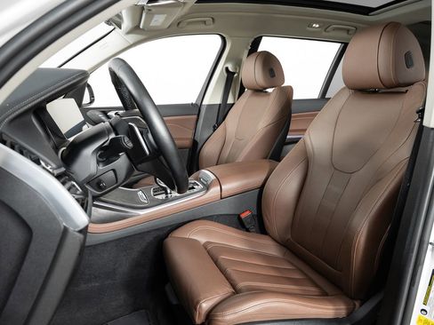 Used 2022 BMW X7 xDrive40i w/ Premium Package image 20