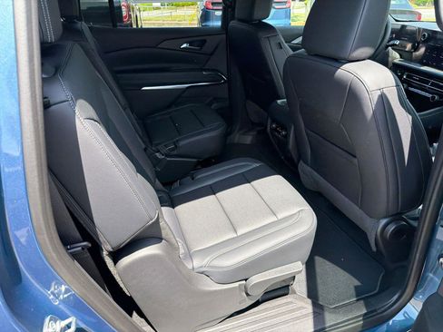 New 2026 Chevrolet Traverse LT w/ Driver Confidence Package AWD/4WD image 15