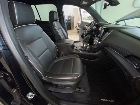Certified 2023 Chevrolet Traverse Premier w/ Redline Edition AWD/4WD image 38