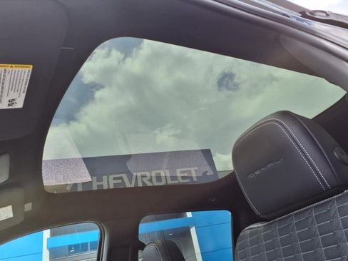 New 2025 GMC Sierra EV Denali image 4