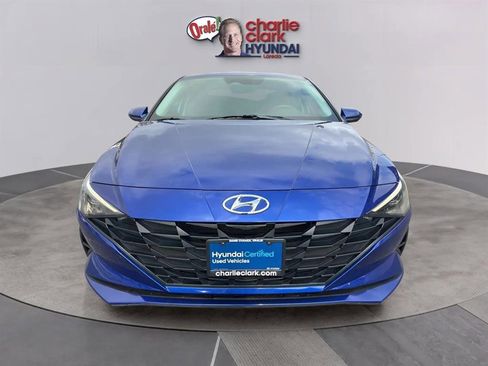Used 2023 Hyundai Elantra SEL w/ Cargo Package image 8