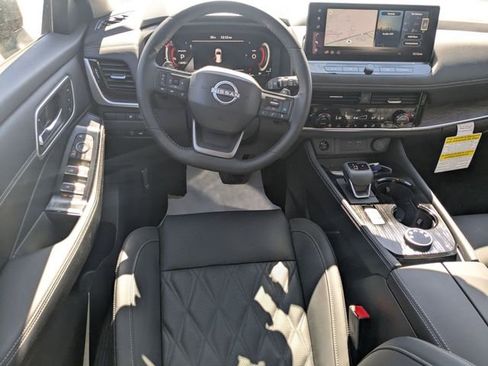 New 2026 Nissan Rogue Platinum w/ Platinum Premium Package image 30