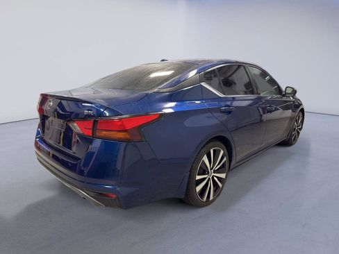 Used 2019 Nissan Altima 2.5 SR w/ SR Premium Package image 6