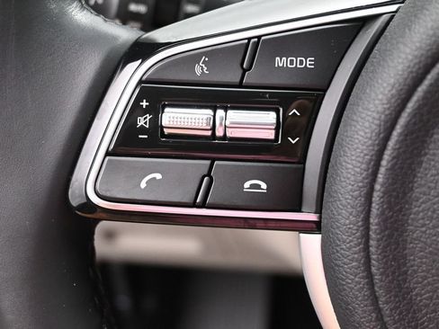 Used 2021 Kia Sportage EX w/ EX Technology Package FWD image 17