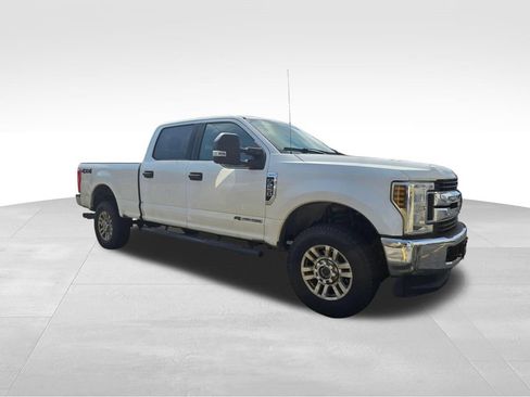 Used 2018 Ford F250 XLT AWD/4WD image 7