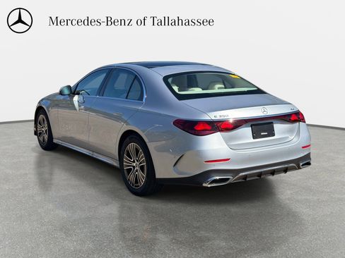 Used 2025 Mercedes-Benz E 350 4MATIC Sedan image 7